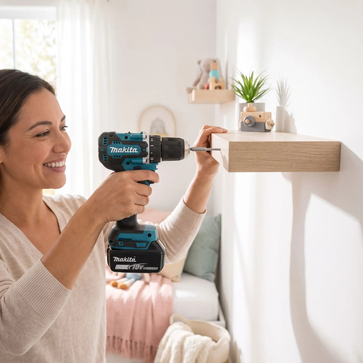 maman installe une étagère